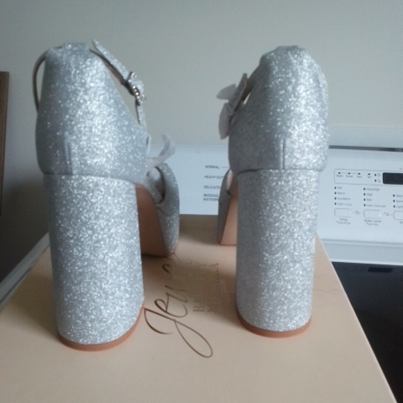 NWT NIB Jewel Badgley Mischka Giada Round Toe Platform - Picture 3 of 6